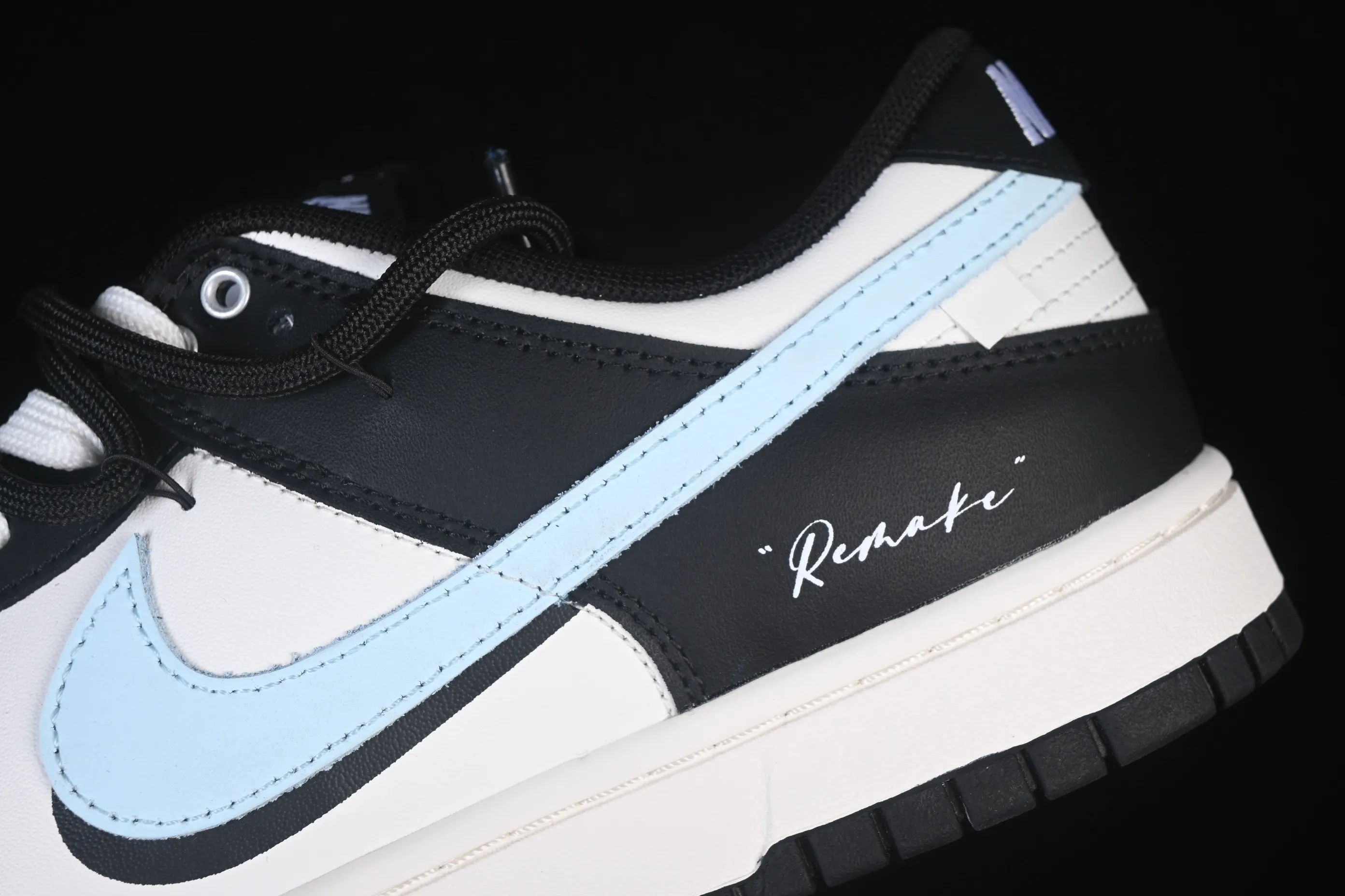 All Categories Nk SB Dunk Series Nk SB Dunk Low High-end Customized Low-top Shoes Nike SB Dunk Low "Just Do It" Straps Anniversary High-end Customized Low-top Casual Shoes BB0515-090